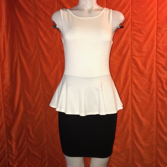 Peplum Dress - Picture 4 of 4
